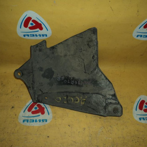 Защита двигателя Toyota ACU20/ACR30 Kluger V/Estima R бок