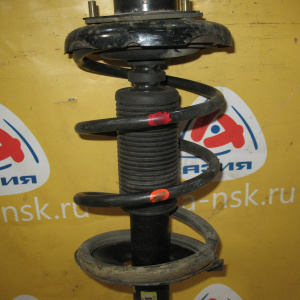 Стойка Nissan A33 Cefiro перед, лев