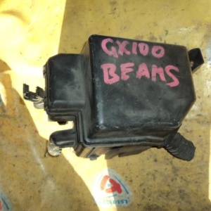 Блок предохранителей TOYOTA GX100 Beams