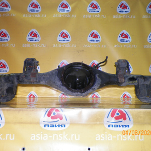 Мост Toyota LH107/KZH106/KZH116/KZH126 Hiace/Hiace Regius Без ABS.Чулок голый. 42110-26390.42110-26391