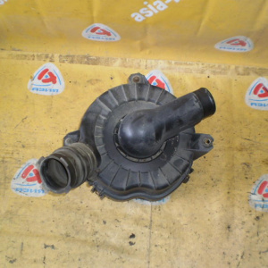 Корпус воздушного фильтра Mazda SKF2T RF Bongo