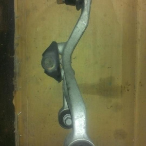 Рычаг Nissan V35 Skyline зад, лев в