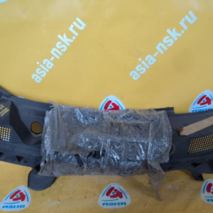 Решетка под лобовое стекло NISSAN Cube Z11