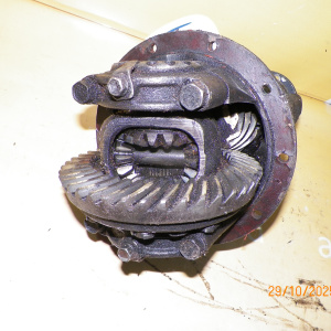 Редуктор TOYOTA KR27/KR41/KR42/CR41/CR42/CM50/CM51/CM55/KM50/KM51/CR21/CR26/CR27/CR28/YM30/YR20 R 2WD 41/9 41110-27120.  (４．５５５)