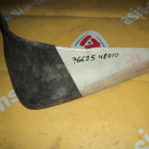 Брызговик TOYOTA Harrier MCU15 зад, прав