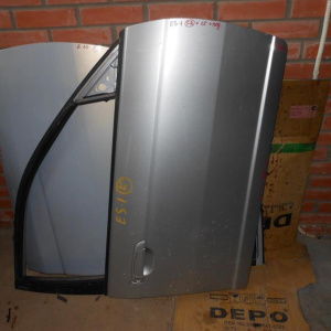 Дверь боковая HONDA Civic ES1/ES2/ES3 перед, прав цена за голое железо