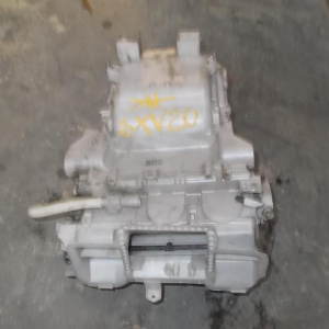 Печка TOYOTA SXV20 Camry Gracia салонная (рад.печки+рад.конд.), дефект креплений