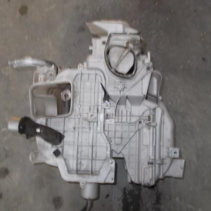 Печка TOYOTA SXV20 Camry Gracia салонная (рад.печки+рад.конд.), дефект креплений