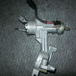 Замок зажигания MITSUBISHI N23W Chariot/RVR 337351
