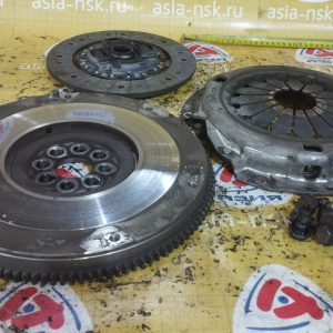 Маховик Toyota 4S-FE/3S-FE Corona Exiv ST190/SV40/ST202 m/t m/t 8 болтов. + корзина ПРОБЕГ 52 т.км.( диаметр диска 225 мм. ) 13405-74120