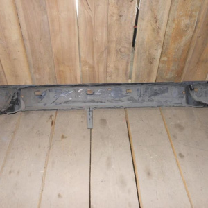 Усилитель бампера Nissan Sunny B13 R