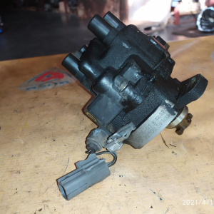 Трамблер Nissan KA24 Presage U30 6/2 к.