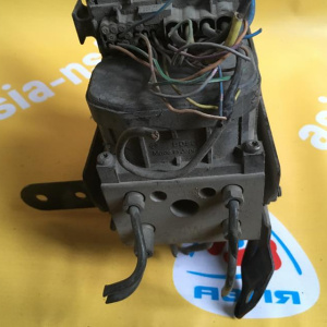 Блок ABS Nissan W11 Avenir