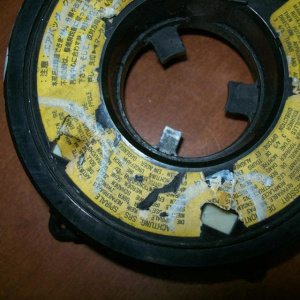 Шлейф подрулевой MITSUBISHI CQ2A Dingo дефект корпуса