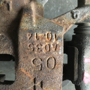 Суппорт MITSUBISHI EA1A зад, лев