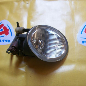 Туманка TOYOTA R Ipsum ACM20