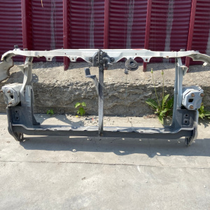 Рамка радиатора TOYOTA Wish ZNE10 53201-68010