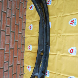 Решетка под лобовое стекло TOYOTA Wish ZNE10