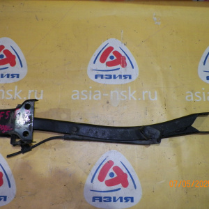 Рычаг SUBARU SF5/SG5/GF1/GG2/BD5/BG5 Forester/Impreza/Legacy зад, прав продольный с креплением.