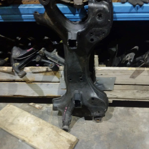 Балка TOYOTA ACM26 Ipsum F 4WD поперечная