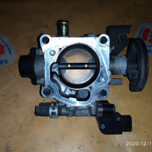 Заслонка дроссельная Toyota 1ZZ-FE Corolla/Premio/Wish ZZE122/ZZT240/ZNE1 '2001-2004 22210-22130 механическая
