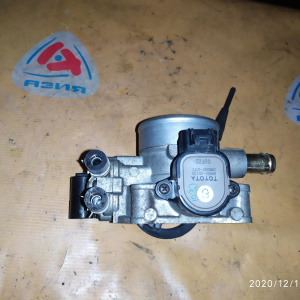 Заслонка дроссельная Toyota 1ZZ-FE Corolla/Premio/Wish ZZE122/ZZT240/ZNE1 '2001-2004 22210-22130 механическая