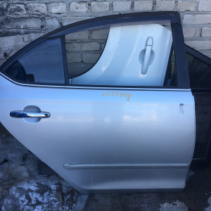 Дверь боковая TOYOTA Premio ZZT240 зад, прав (цена за голое железо)