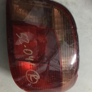 Стоп TOYOTA R Vitz NCP10 желт. полоса