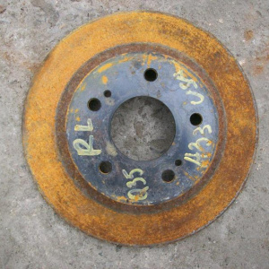 Диск тормозной NISSAN A33 R 258х8