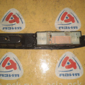 Пульт стеклоподъемника SUBARU Impreza GG2 '2001-2005 перед, прав