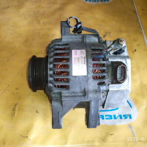 Генератор Toyota 1ND Probox железная крышка 3 конт. 5 ручейков, ДЕФЕКТ муфты 27060-33040