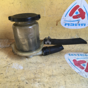 Бачок гидроусилителя TOYOTA SXN10 Nadia