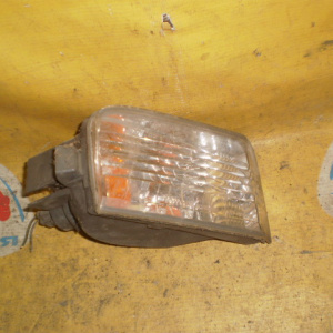 Повторитель в бампер TOYOTA прав RAV4 ZCA25