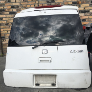 Дверь задняя HONDA Stepwgn RF1/2 '1999-2001