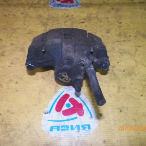 Суппорт Nissan Y34 Cedric/Gloria зад, прав