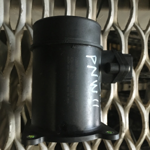 Расходомер NISSAN SR20/QR25/VQ35 5 к. с температурным датчиком