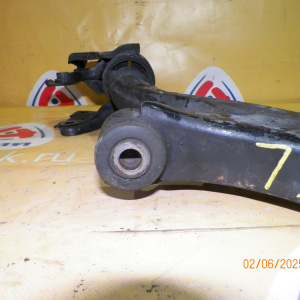 Рычаг Honda RE3/RE4/RE5 CR-V перед, лев 51360-SWA-E01