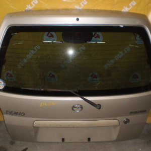 Дверь задняя Mazda Demio DW3W Под метлу