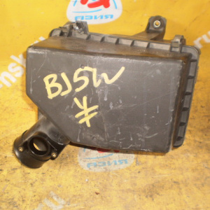 Корпус воздушного фильтра Mazda BJ5W ZL Familia