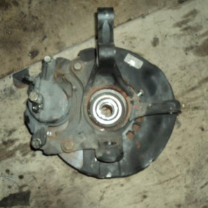 Ступица TOYOTA ANM10 Isis перед, прав ABS