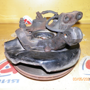 Ступица Toyota AE100/AE101/AE110/EE100/EE101/EE110/EE111/AE104/AE114 Corolla/Sprinter перед, прав 2WD/4WD Суппорт-(54-18).Без ABS.В сборе.Диаметр диска- 258 м