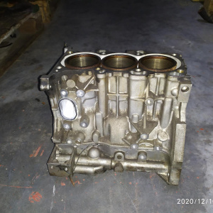 Двигатель SUZUKI K6A-3312992 Блок голый Alto HA24V