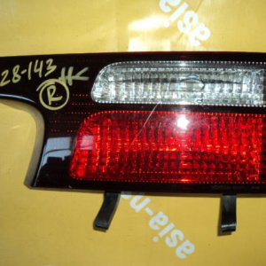 Вставка между стопов TOYOTA Estima ACR30 R