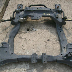 Балка HONDA UC1 F подрамник
