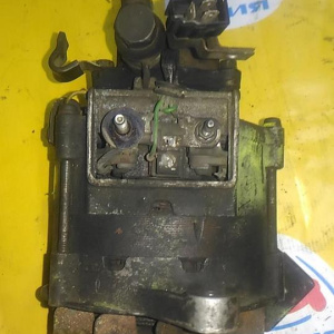 Генератор TOYOTA 2L 3 конт. вакуум сзади. Реле выносное 27030-54250 / 27030-54241