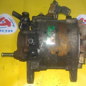 Генератор TOYOTA 2L 3 конт. вакуум сзади. Реле выносное 27030-54250 / 27030-54241