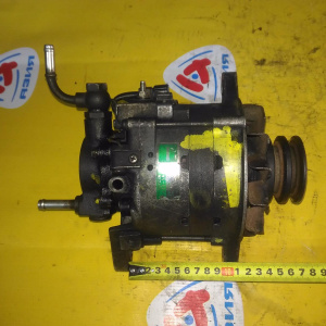 Генератор TOYOTA 2L 3 конт. вакуум сзади. Реле выносное 27030-54250 / 27030-54241