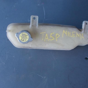 Бачок расширительный Mazda TA5P Millenia