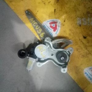 Стеклоподъемник TOYOTA Harrier MCU35 зад, лев