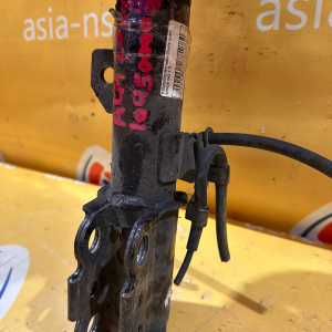 Стойка TOYOTA ACM26 Ipsum перед, прав 4WD